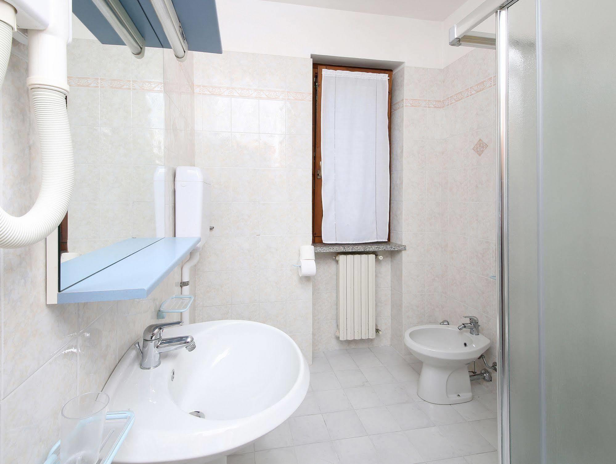 Residence Primera Rompala, Gtsgroup Тиньяле Экстерьер фото